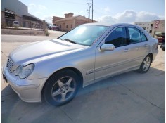 mercedes-benz clase c (w203) berlina del año 2000 2