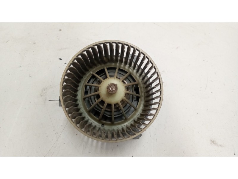 Recambio de motor calefaccion para nissan trucks atleon 120 referencia OEM IAM   