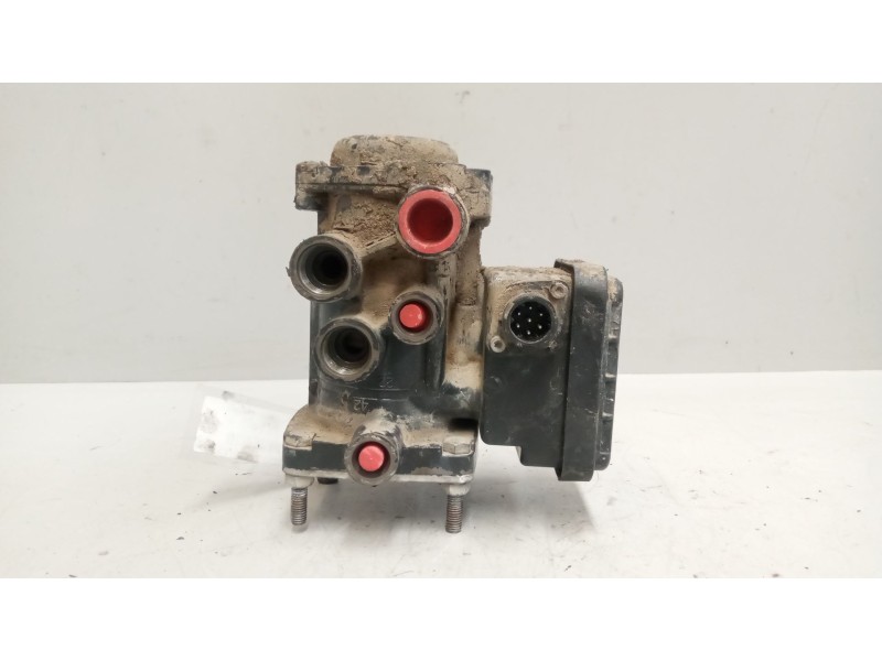 Recambio de valvula aire para man tgs referencia OEM IAM 81523016213 VALVULA EBS K020623