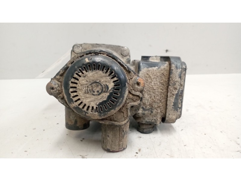 Recambio de valvula aire para man tgs referencia OEM IAM 81523016213 VALVULA EBS K020623