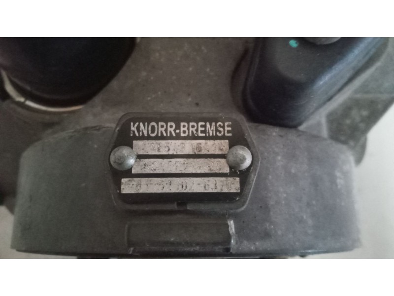 Recambio de valvula aire para man tgs referencia OEM IAM 81521026370  LA8543