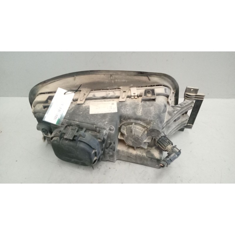 Recambio de faro izquierdo para man tg-m 12.xxx 12.280 fg c (compact) referencia OEM IAM 81251016451  
