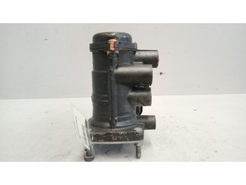 Recambio de valvula aire para volvo fh 12 2002  12.1 diesel (d12d460) referencia OEM IAM K020624X00  VALVULA EBS