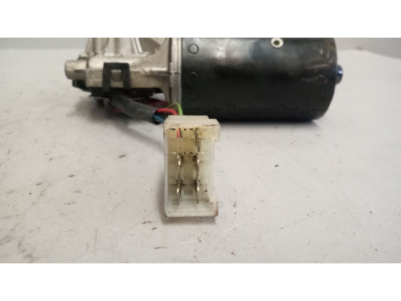 Recambio de motor limpia delantero para nissan trucks atleon 120 referencia OEM IAM 0390241371  