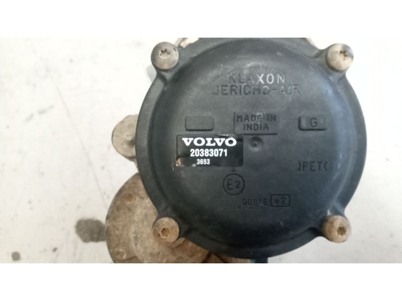 Recambio de claxon para volvo fh 12 2002  12.1 diesel (d12d460) referencia OEM IAM 20383071  