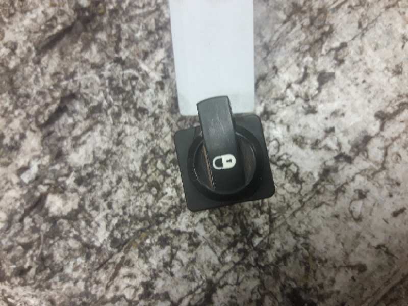 Recambio de mando cierre centralizado para citroen c4 berlina collection referencia OEM IAM 96476626XT 4 PINS 