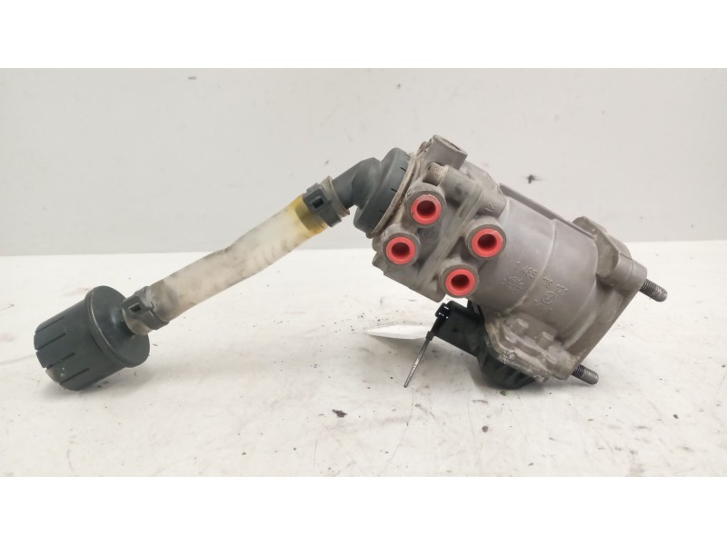 Recambio de valvula aire para volvo fm 12 2002 referencia OEM IAM 20456400 VALVULA TRASMISOR DE FRENO K000928