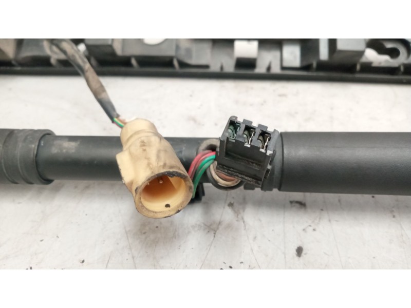 Recambio de brazo retrovisor derecho para renault magnum ab 2005 12.8 diesel referencia OEM IAM   