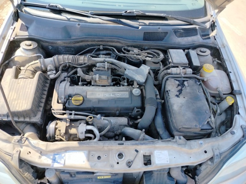 opel astra g berlina del año 2002