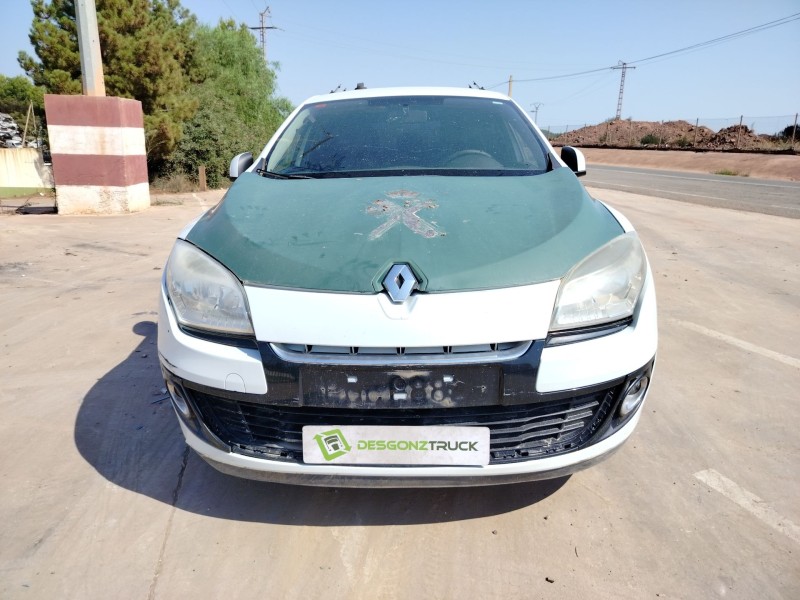 renault megane iii berlina 5 p del año 2013