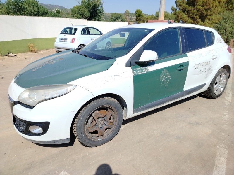 renault megane iii berlina 5 p del año 2013