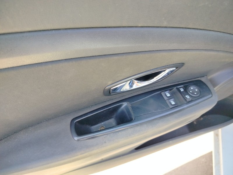 renault megane iii berlina 5 p del año 2013