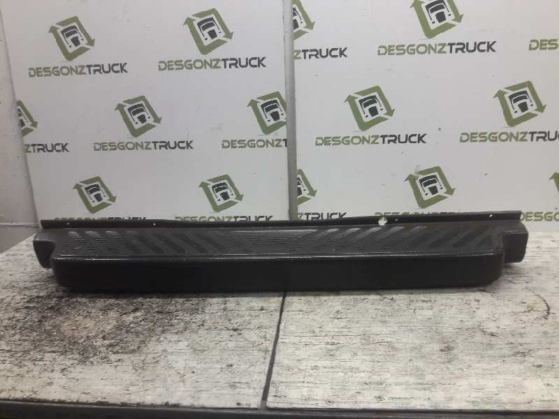 Recambio de paragolpes trasero para renault mascott 3.0 diesel referencia OEM IAM C9V8A0986B  