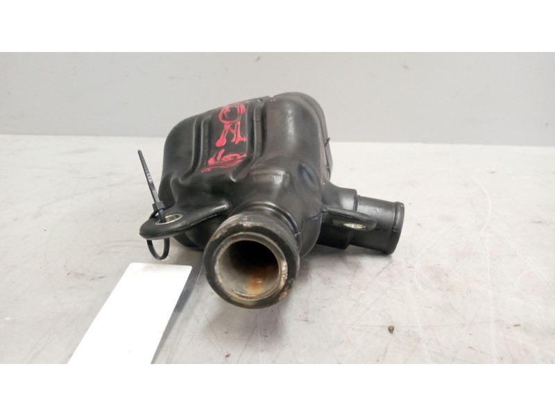 Recambio de resonador para volvo fm xxx 12.8 diesel referencia OEM IAM 22161226  