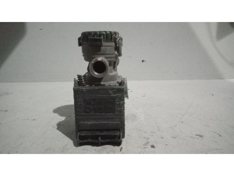 Recambio de valvula aire para volvo fm xxx 12.8 diesel referencia OEM IAM 22225550 VALVULA EBS 