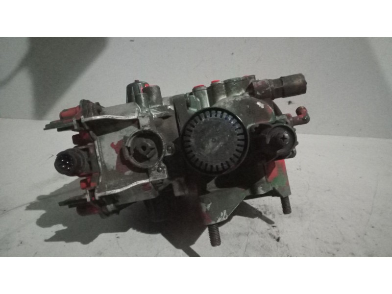 Recambio de valvula aire para scania r i r 580 referencia OEM IAM 1897631 VALVULA SECADORA 9325100040