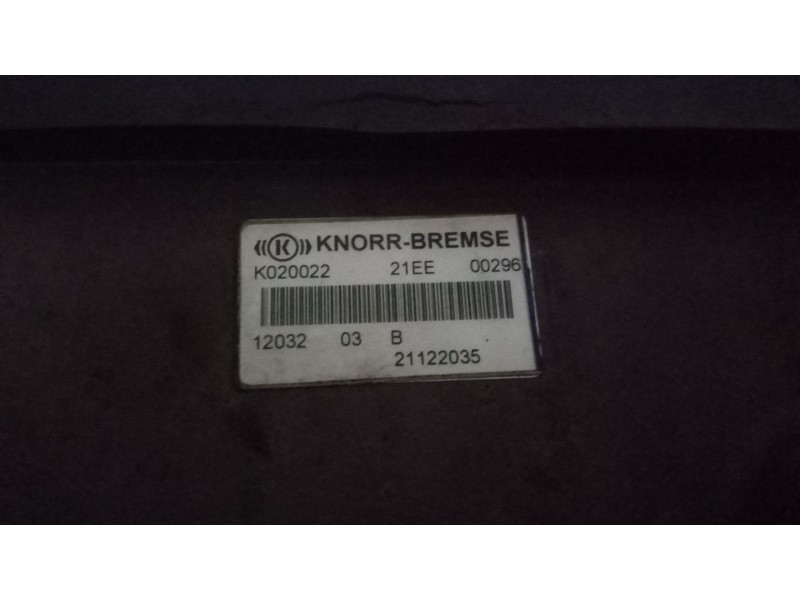 Recambio de valvula aire para renault magnum ab diesel referencia OEM IAM 21122035 VALVULA MODULADOR EBS K020022