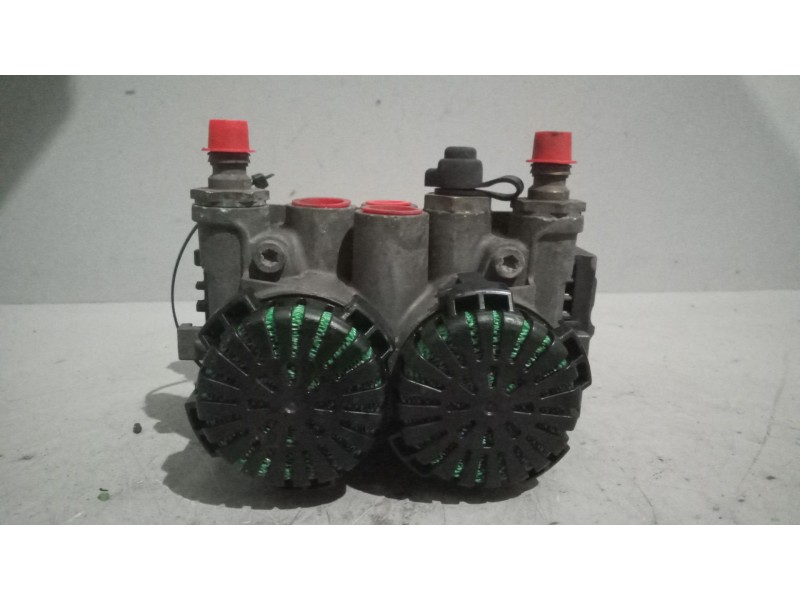 Recambio de valvula aire para renault magnum ab diesel referencia OEM IAM 21122035 VALVULA MODULADOR EBS K020022