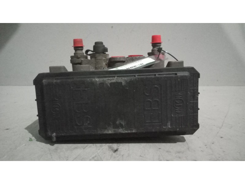 Recambio de valvula aire para renault magnum ab diesel referencia OEM IAM 21122035 VALVULA MODULADOR EBS K020022