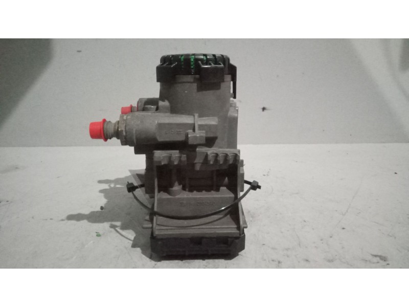 Recambio de valvula aire para renault magnum ab diesel referencia OEM IAM 21122035 VALVULA MODULADOR EBS K020022