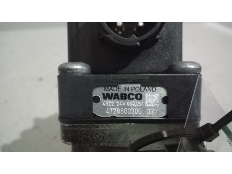 Recambio de valvula aire para iveco stralis (as) 12.9 diesel referencia OEM IAM 4728800300  