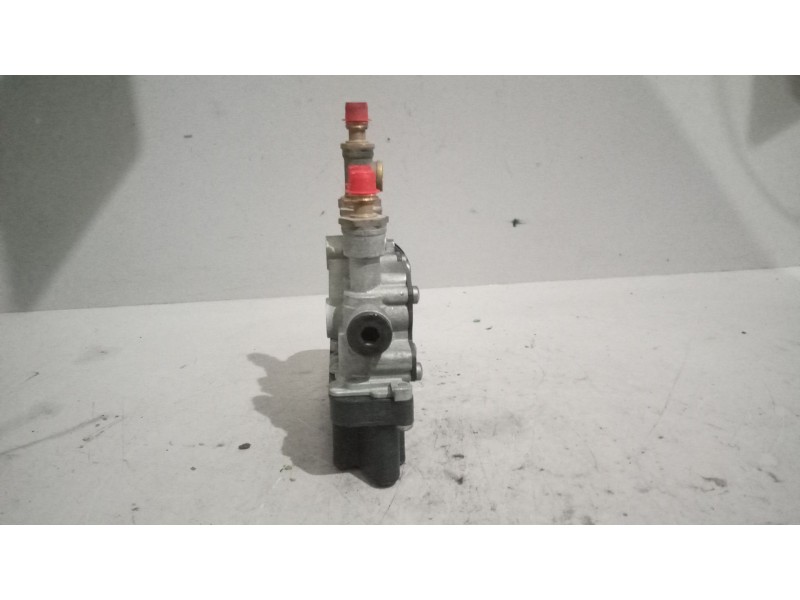 Recambio de valvula aire para iveco stralis (as) 12.9 diesel referencia OEM IAM 4728800300  