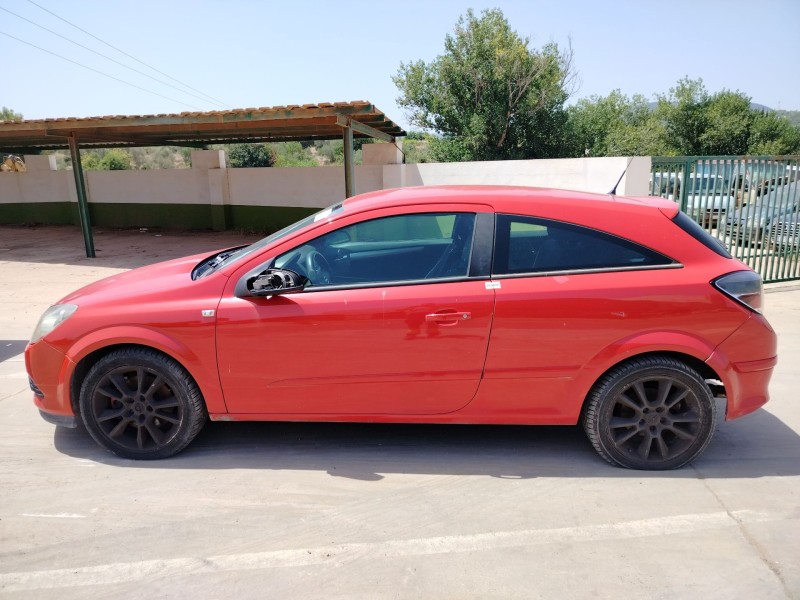 opel astra gtc del año 2006