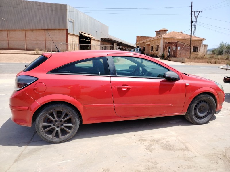 opel astra gtc del año 2006