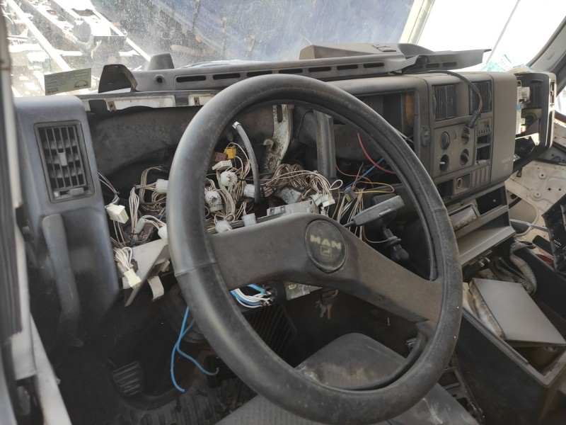 man le 14.225 llc del año 2004