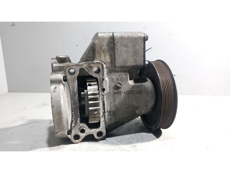 Recambio de soporte bomba inyeccion para man tgx 18.xxx 10.5 diesel referencia OEM IAM 51385073049  