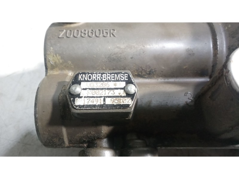 Recambio de servo embrague para iveco eurotech (mp) 9.5 diesel referencia OEM IAM VG3286  K002173