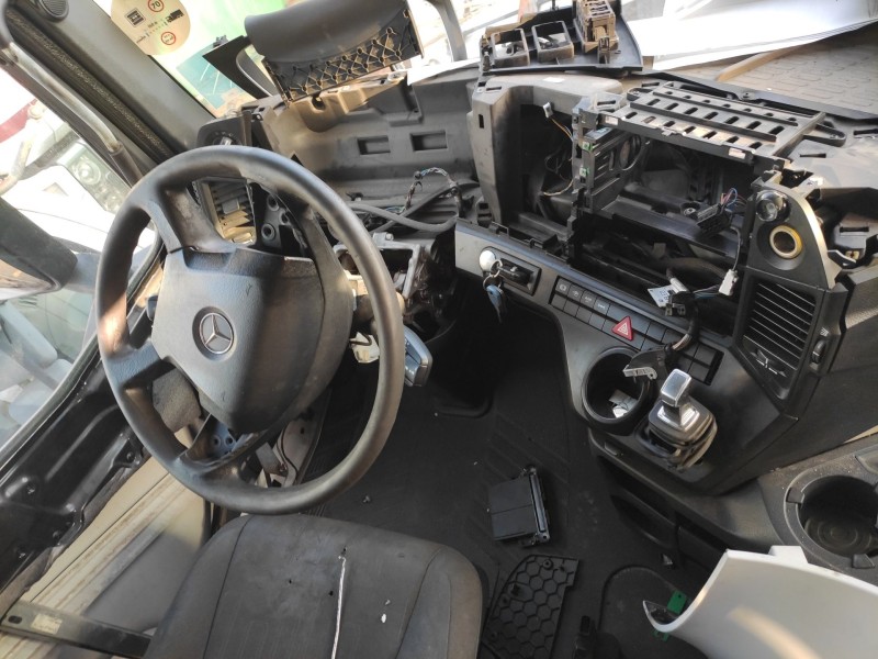 mercedes-benz actros bm 963.xxx 2-achser del año 2012