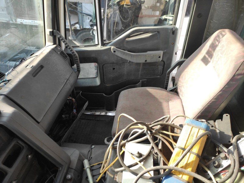 iveco eurotrakker (mp) del año 2003