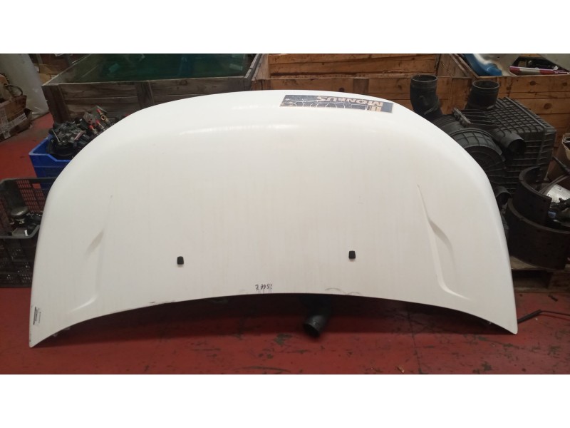 Recambio de capo para iveco sunrise referencia OEM IAM 5801772690  