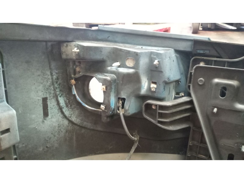 Recambio de capo para iveco sunrise referencia OEM IAM 5801772690  