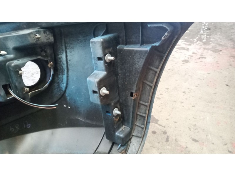 Recambio de capo para iveco sunrise referencia OEM IAM 5801772690  