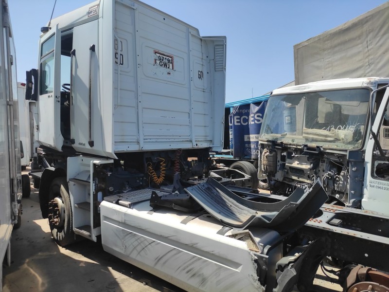 renault magnum ab 2005 del año 2006