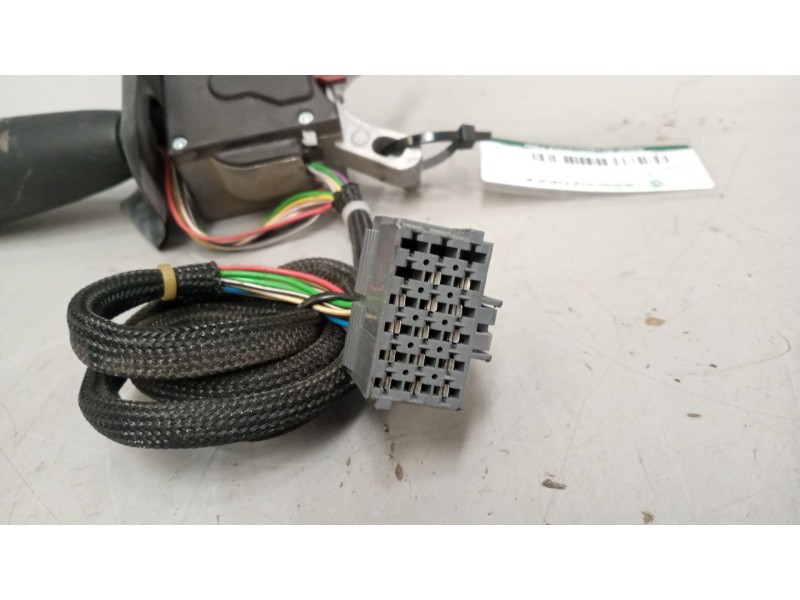 Recambio de mando intermitentes para daf serie xf105.xxx 12.9 diesel referencia OEM IAM 1892960  
