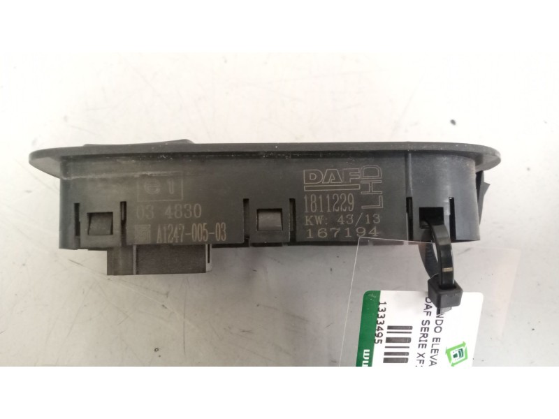 Recambio de mando elevalunas delantero derecho para daf serie xf105.xxx 12.9 diesel referencia OEM IAM 1811229  