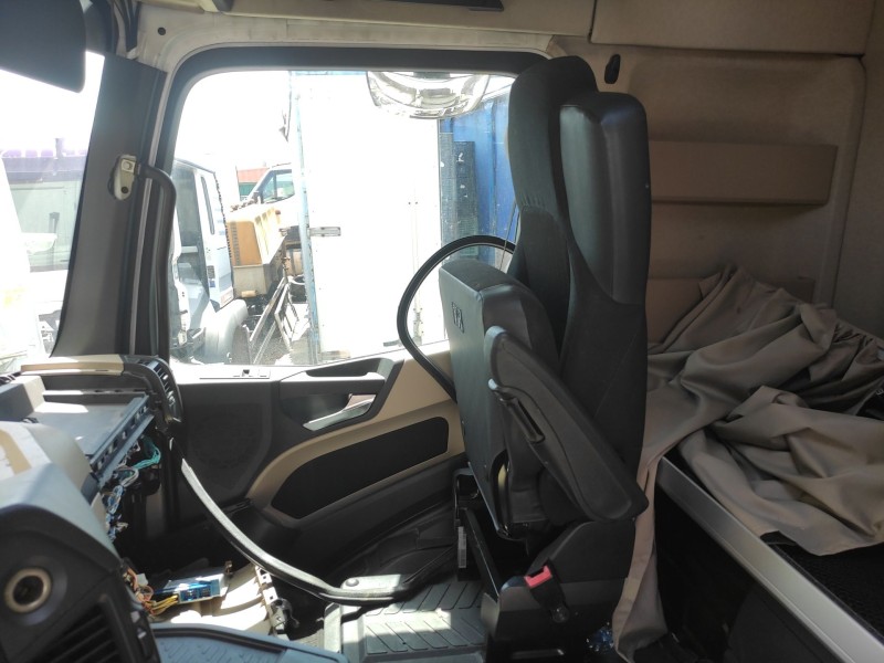 mercedes-benz actros bm 963.xxx 2-achser del año 2014