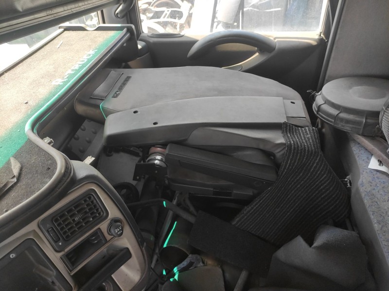 renault magnum ab 2005 del año 2005