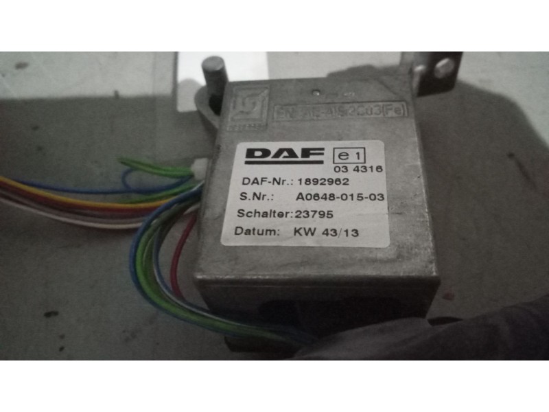 Recambio de mando intarder para daf serie xf105.xxx 12.9 diesel referencia OEM IAM 1892962  