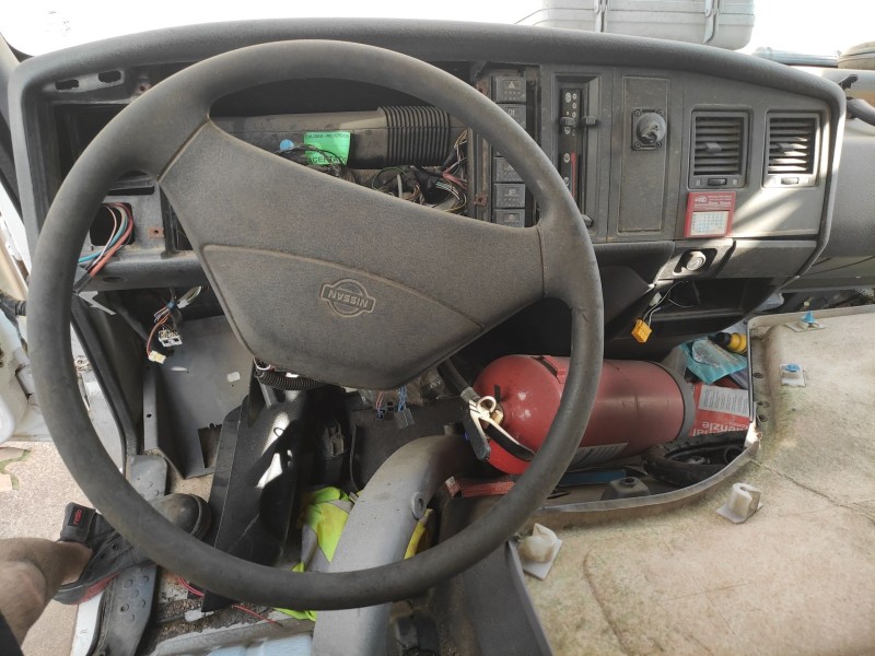 nissan trucks atleon del año 2003