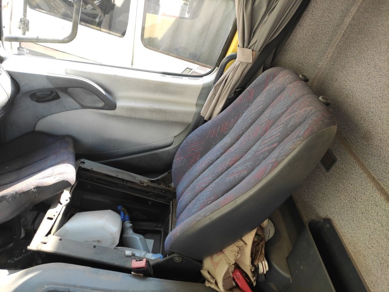 mercedes-benz atego 6-cil.4x2/bm 970,2,4-6 del año 1999