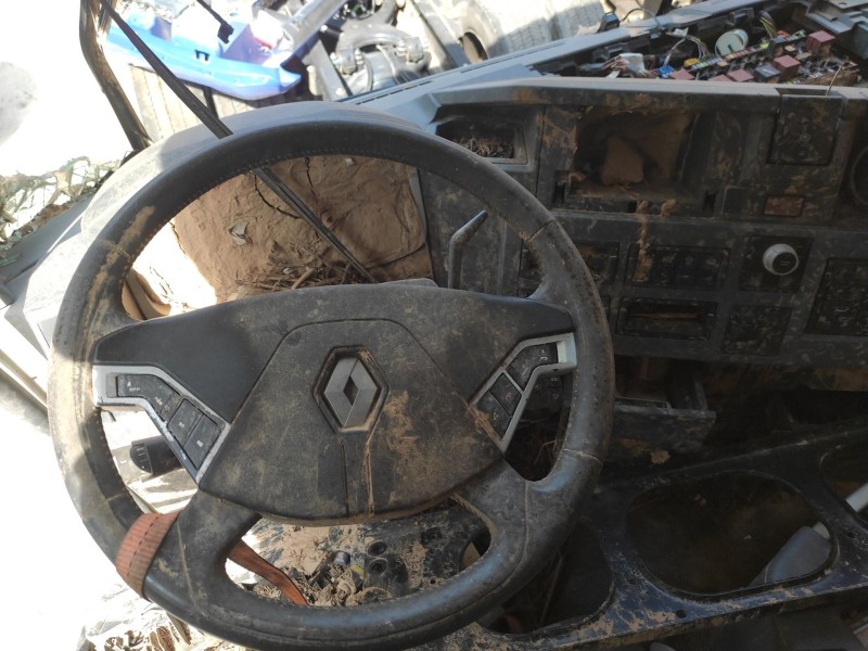 renault serie t del año 2016