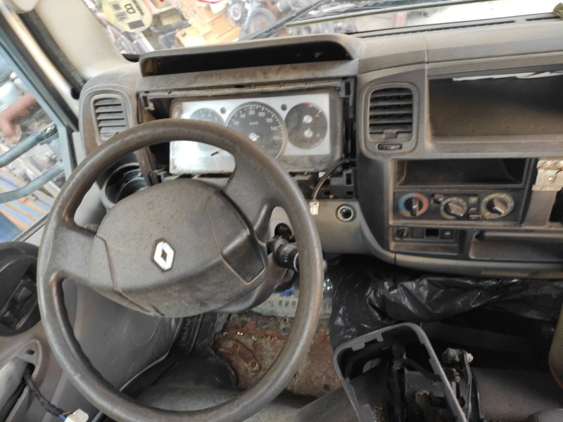 renault maxity del año 2013