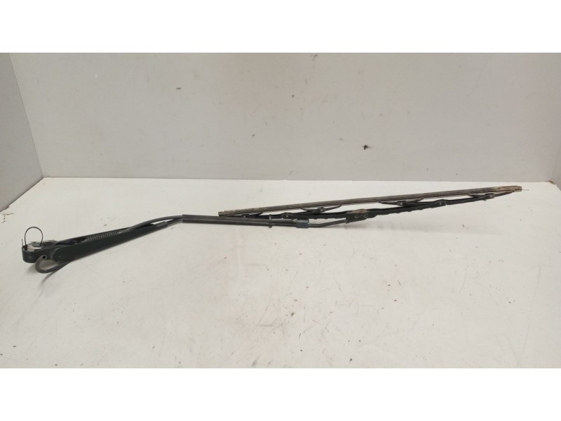 Recambio de brazo limpia delantero para daf serie xf105.xxx 12.9 diesel referencia OEM IAM   