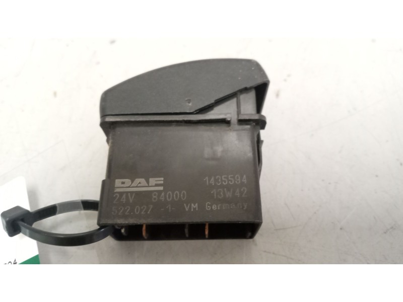 Recambio de interruptor para daf serie xf105.xxx 12.9 diesel referencia OEM IAM 1435594  