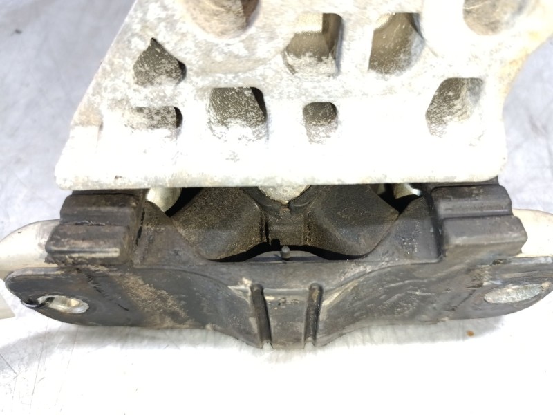 Recambio de soporte motor izquierdo para fiat doblo ii (152) easy referencia OEM IAM   