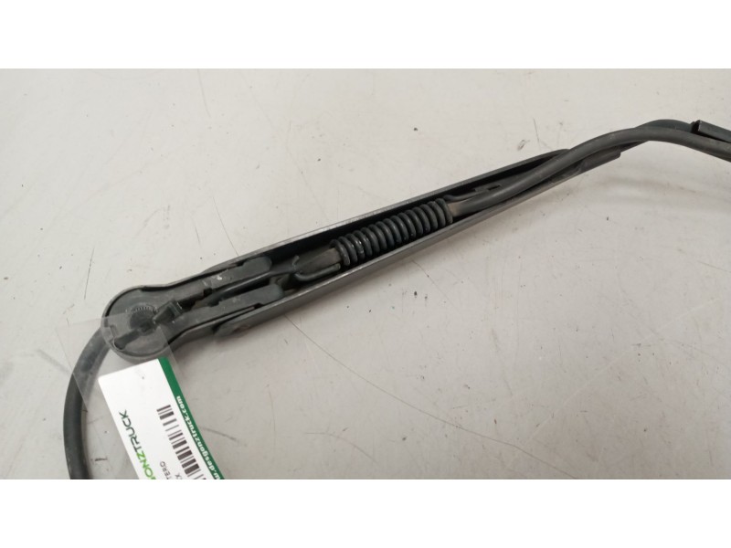 Recambio de brazo limpia delantero para daf serie xf105.xxx 12.9 diesel referencia OEM IAM   